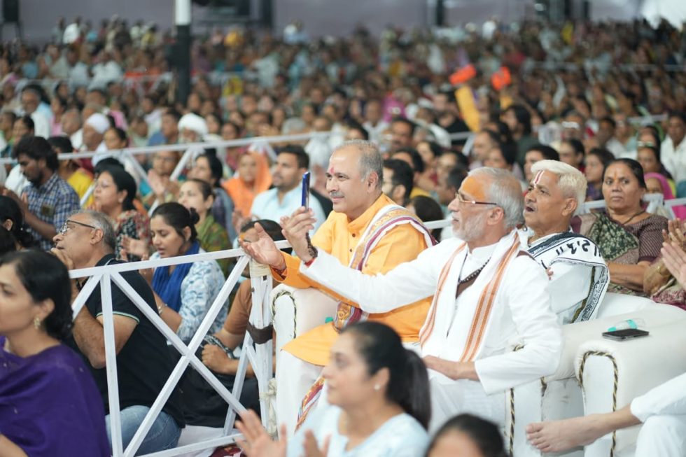 मुख्यमंत्री ने मोरारी बापू की श्रीराम कथा का अमृतपान किया