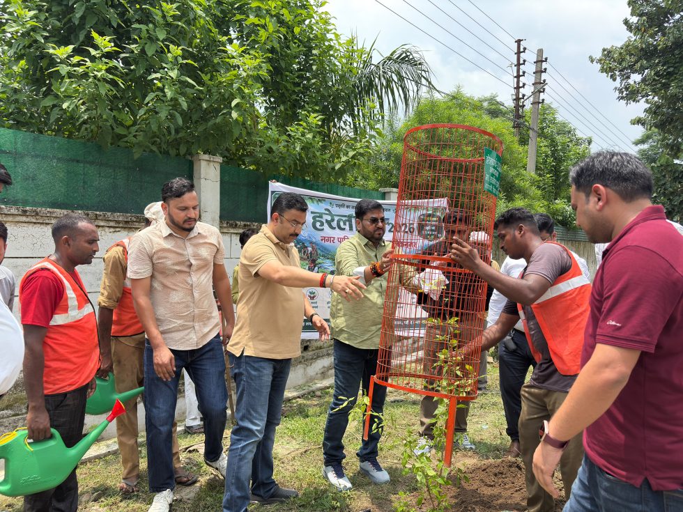 हरिद्वार रुड़की विकास प्राधिकरण ने किया वृहद पौधारोपण