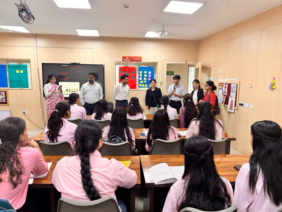 जापानी प्रतिनिधिमंडल ने दून विवि का भ्रमण किया