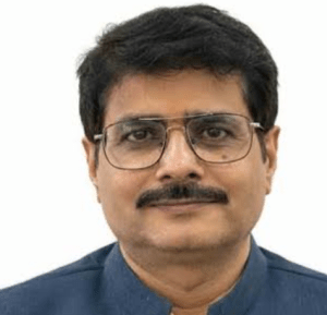 पीसी की ताजपोशी – इधर बंट रही खीर और उधर और चल रहे तीर