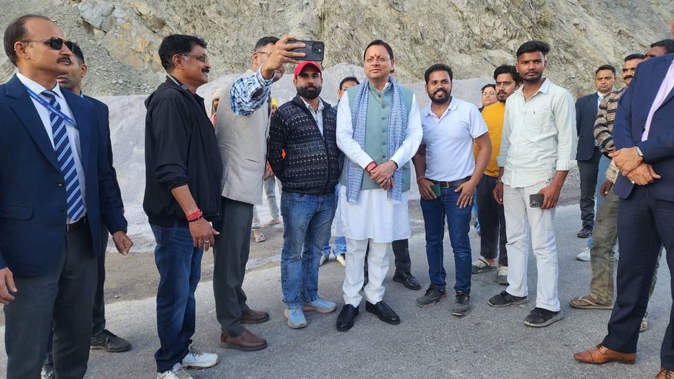 मुख्यमंत्री धामी ने किया राष्ट्रीय राजमार्ग का स्थलीय निरीक्षण